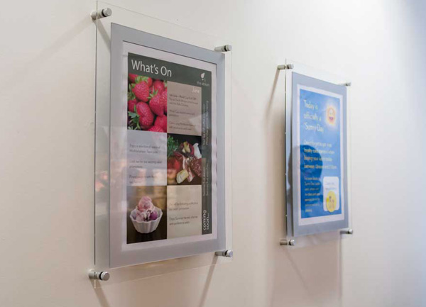Cetak Wall Poster Digital Printing di Jogja